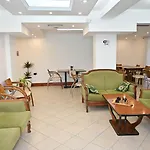 Globo Hotel *